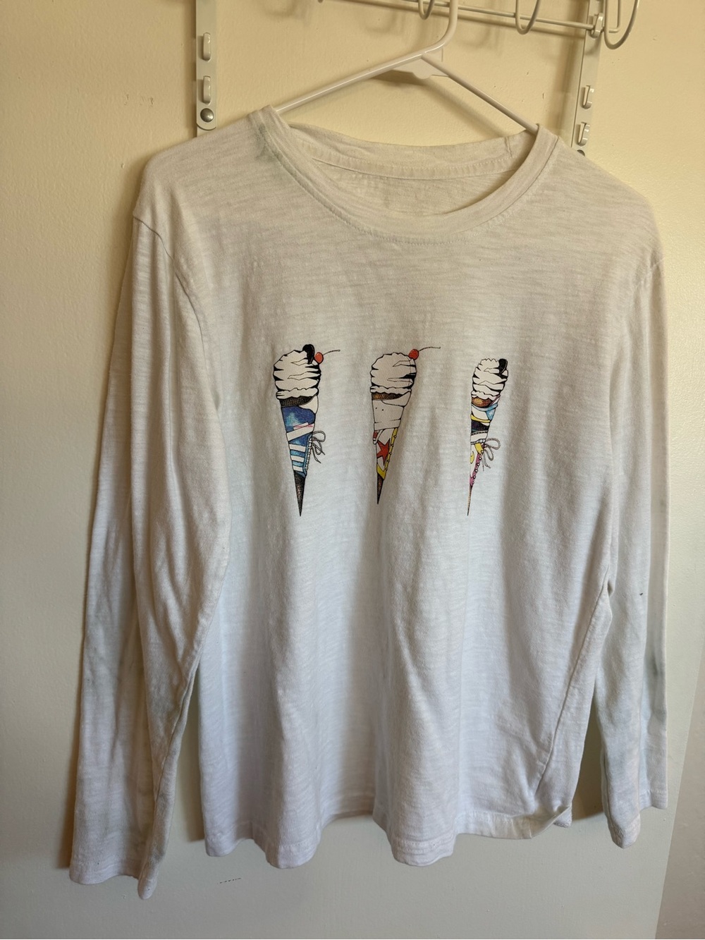 Vintage White Long Sleeve Tee with Ice Cream Cone Graphic